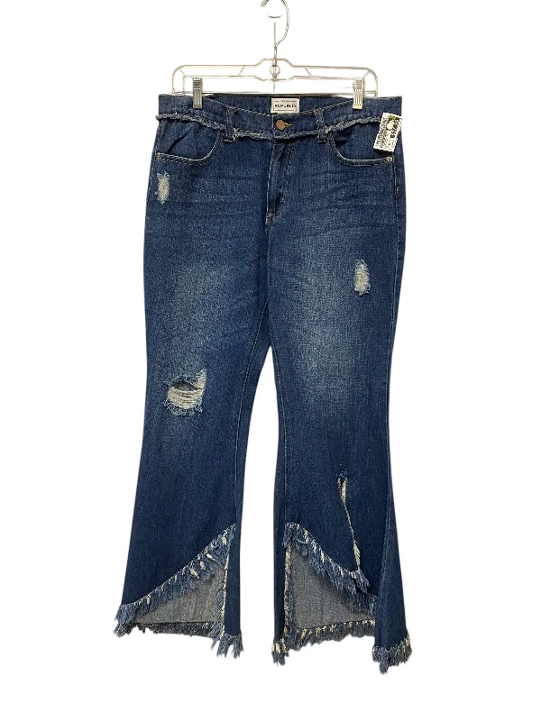 Men's Jeans with Fashionable RipsJeans Boot Cut By For The Republic In Blue Denim, Size: 10 Men's Jeans with Fashionable RipsJeans Boot Cut By For The Republic In Blue Denim, Size: 10