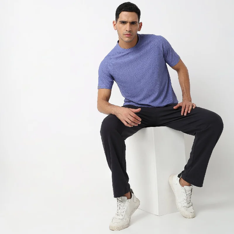 Men's Shirts with Asymmetrical HemlinesAir Dry® - Self Structure Crew Neck Performance Tee - Slim Fit T-Shirt Men's Shirts with Asymmetrical HemlinesAir Dry® - Self Structure Crew Neck Performance Tee - Slim Fit T-Shirt