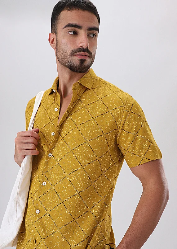 Men's Sleeveless Shirts for Summer ComfortJacquard Leaf Print Half Sleeve Shirt