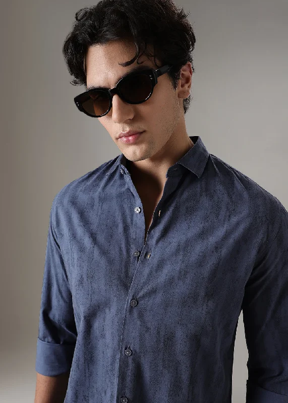 Stylish Men's Graphic T-ShirtsBlue Gradient Printed Shirt
