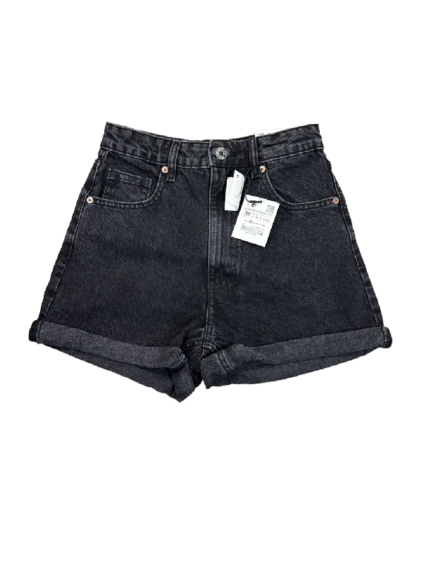 Men's Pants with SuspendersShorts By Zara  Size: S