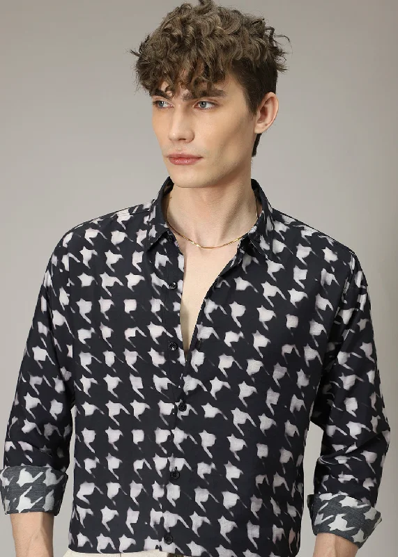 Men's Hawaiian Shirts for a Tropical VibeBlack Herringbone Print Shirt