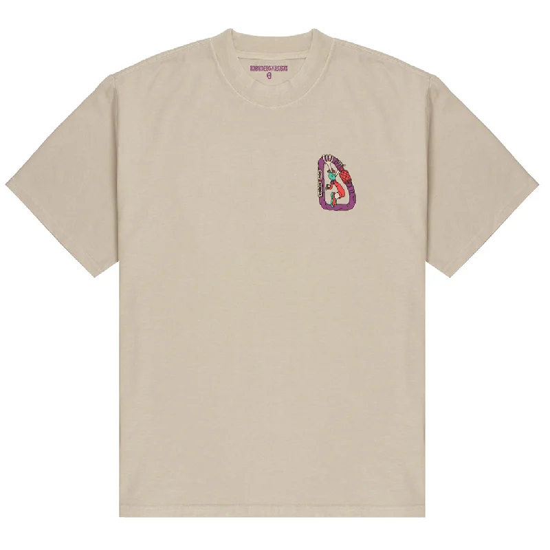 Men's Shirts with Embellished HemlinesHikerdelic x Psychi Hang on SS T-Shirt Off White