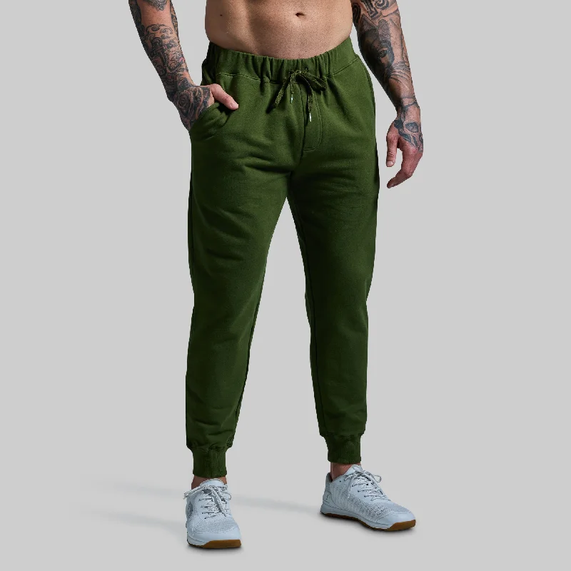 Men's Tapered Pants for a Slimming EffectMen's Unmatched Jogger (Military Green)