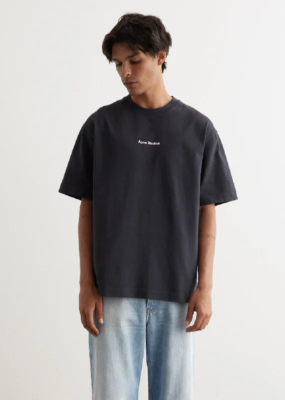 Men's Shirts with Rounded HemlinesExtorr Stamp Logo T-Shirt