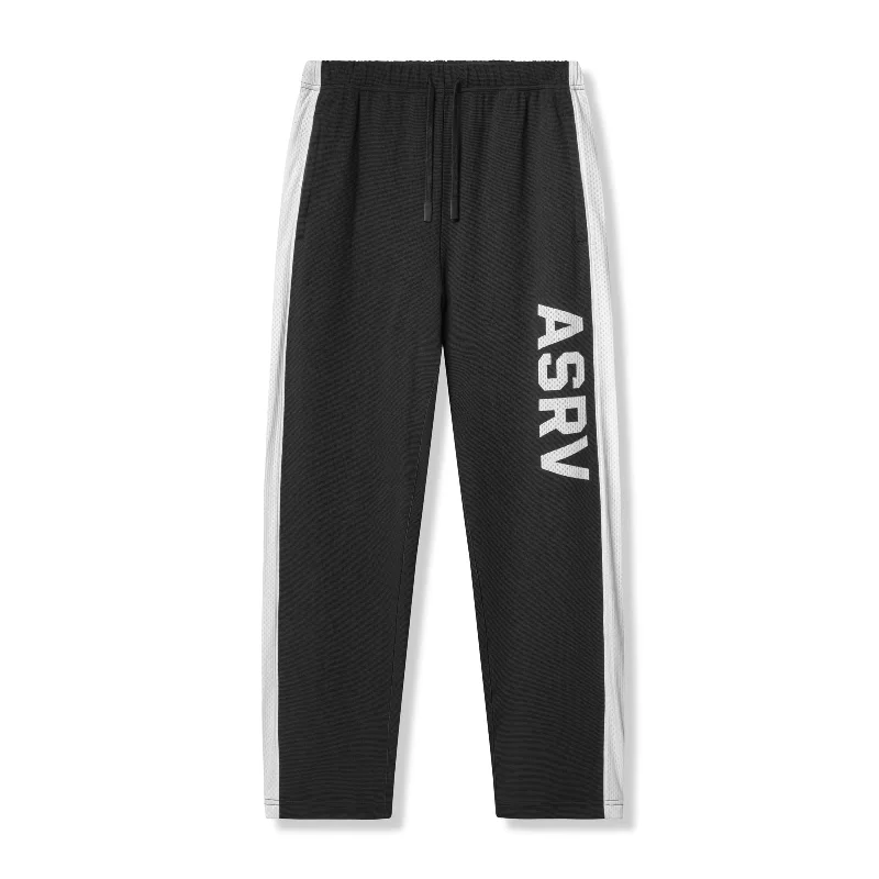 Men's Pants with Button-Down Pockets0957. Waffle Knit Relaxed Sweatpant - Black/White