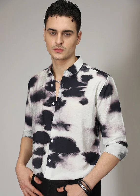 Men's Hunting Shirts for Camouflage and ComfortLavender Black Wash Print Shirt
