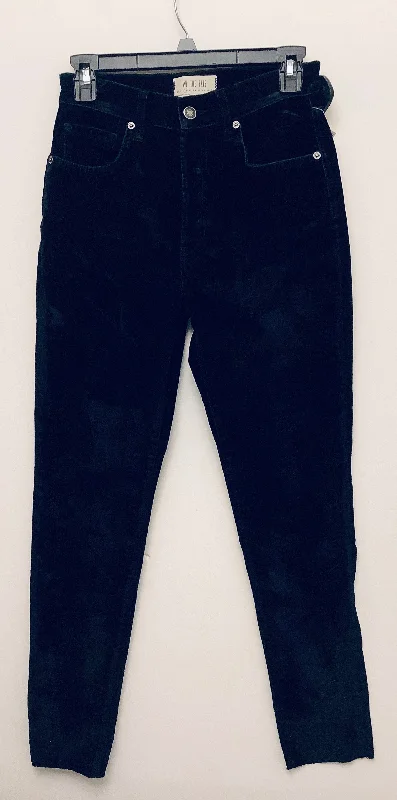 Men's Jeans with a Destroyed LookJeans Skinny By We The Free In Black Denim, Size: 2 Men's Jeans with a Destroyed LookJeans Skinny By We The Free In Black Denim, Size: 2