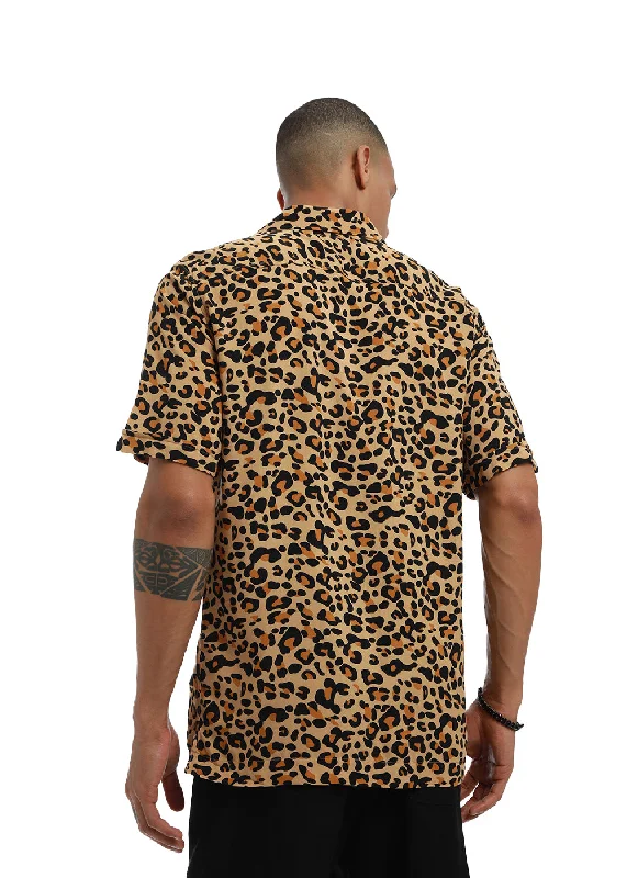 Men's Casual Friday Shirts for Relaxed Office DaysFeline Print Half sleeve shirt