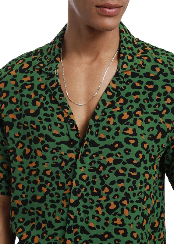 Men's Bamboo Fiber Shirts for Softness and BreathabilityGreen Leopardic Print Half sleeve shirt