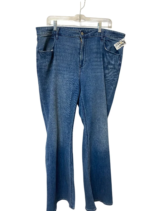 Modern Ripped and Distressed Men's JeansJeans Flared By Old Navy In Blue Denim, Size: 18 Modern Ripped and Distressed Men's JeansJeans Flared By Old Navy In Blue Denim, Size: 18