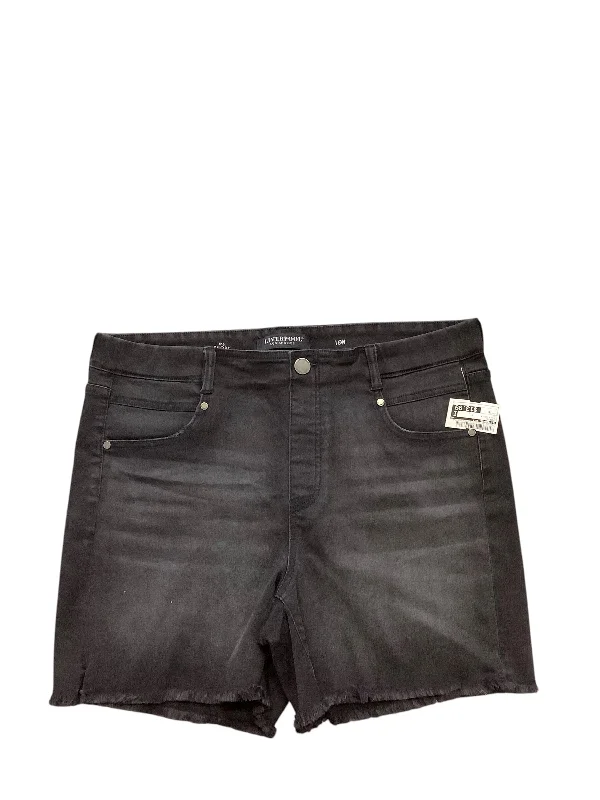 Men's Pants with Functional PocketsShorts By Liverpool  Size: 16
