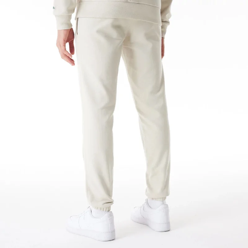 Men's High-Waisted Pants for a Retro StyleMilwaukee Bucks NBA Graphic Cream Joggers