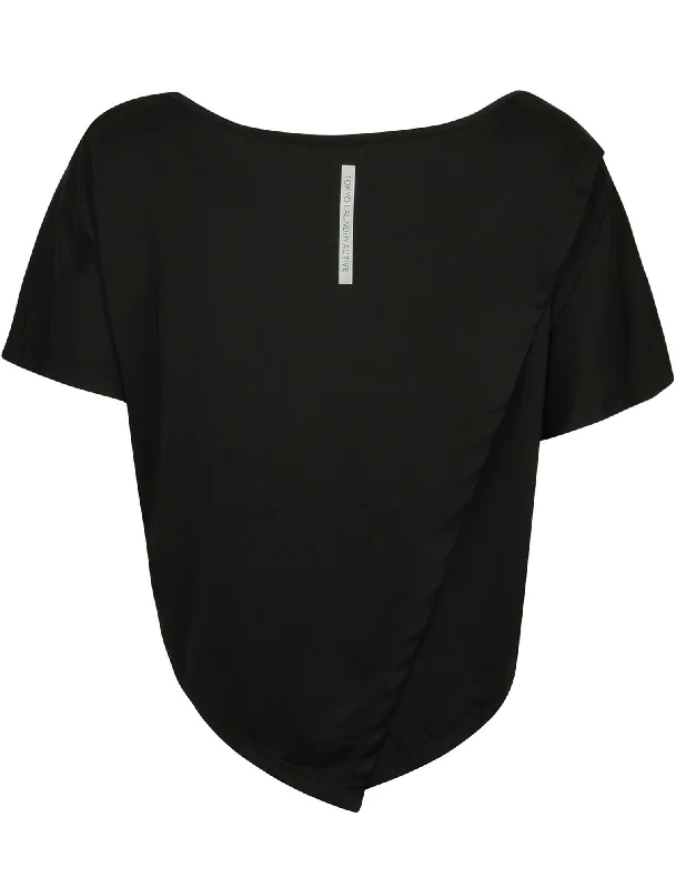 Ellie Crossover Back Cropped Sports Top in Black - Tokyo Laundry Active