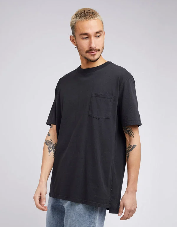 Silent Theory Mens Surplus Pocket Tee Washed Black